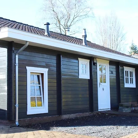 Semesterbostad De Genten 1, Vakantiewoning Met Jacuzzi Ermelo