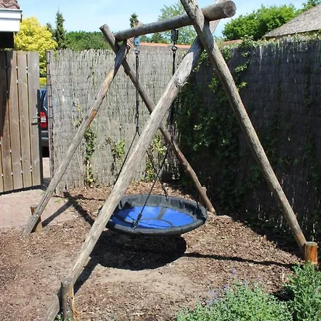 Сasa de vacaciones De Genten 1, Vakantiewoning Met Jacuzzi *