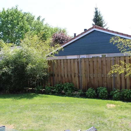 Semesterbostad De Genten 1, Vakantiewoning Met Jacuzzi