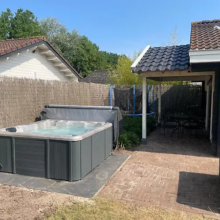 De Genten 1, Vakantiewoning Met Jacuzzi