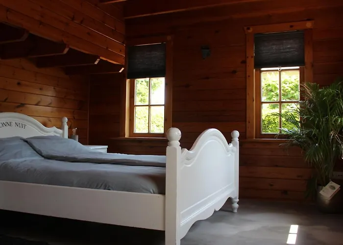 Сasa de vacaciones De Genten 1, Vakantiewoning Met Jacuzzi *