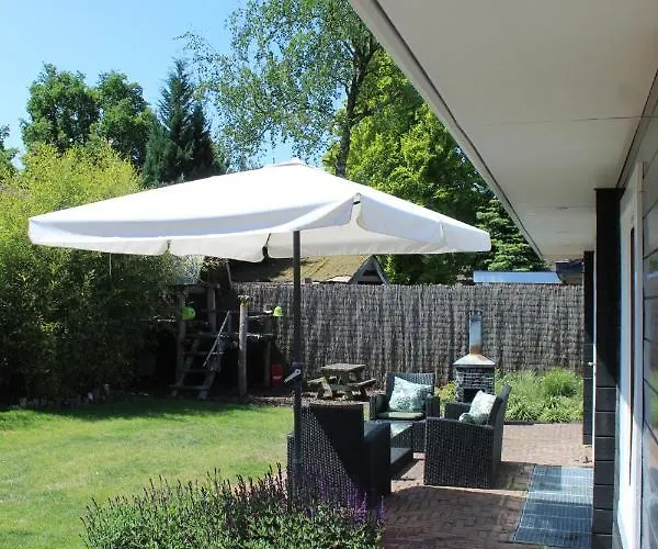 De Genten 1, Vakantiewoning Met Jacuzzi * Эрмело