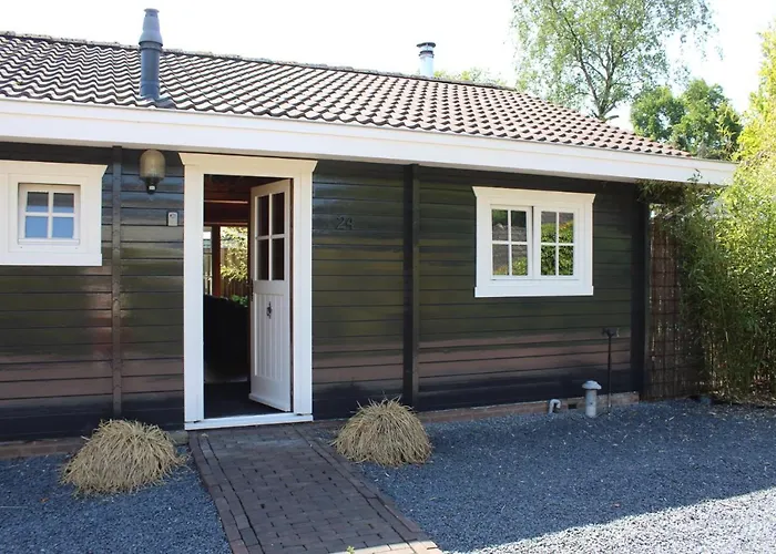 Сasa de vacaciones De Genten 1, Vakantiewoning Met Jacuzzi *