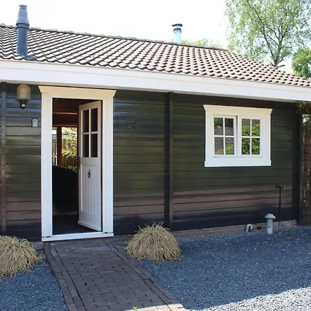 Semesterbostad De Genten 1, Vakantiewoning Met Jacuzzi *